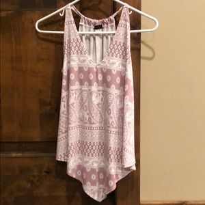 Dusty pink paisley flowing tank top.
